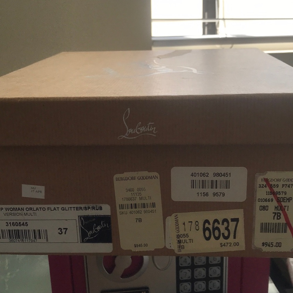 Louboutin authentic sneakers - Picture 7 of 7